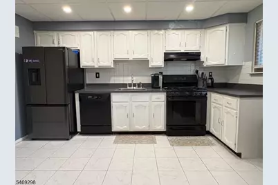 901F Merritt Dr, Hillsborough Township, NJ 08844 - Photo 4