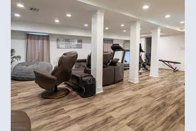 729 Union Ave, Kenilworth, NJ 07033 - Photo 30