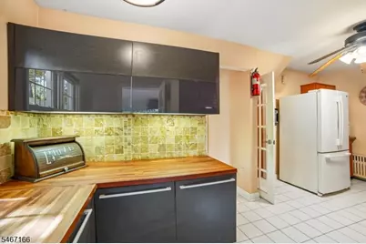 188 N Livingston Ave, Livingston Twp., NJ 07039 - Photo 10