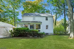 188 N Livingston Ave, Livingston Twp., NJ 07039 - Photo 20