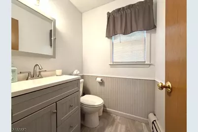34 Meyerhoff Pl #B, Oradell, NJ 07649 - Photo 14
