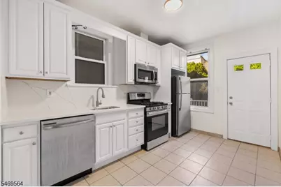 114 Shippen St #1, Weehawken, NJ 07086 - Photo 1