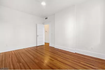 114 Shippen St #1, Weehawken, NJ 07086 - Photo 14