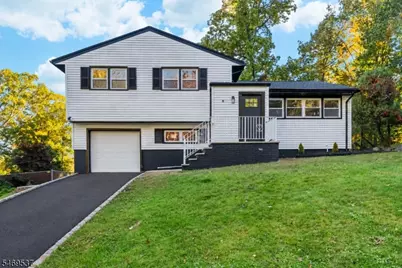 9 Shelley Ter, West Orange Township, NJ 07052 - Photo 1