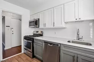 349 Bloomfield Ave, Verona, NJ 07044 - Photo 6