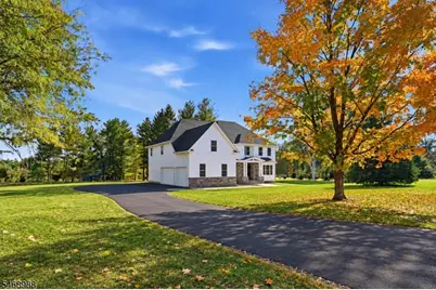 3 Coryell Ct, Raritan Township, NJ 08822 - Photo 2
