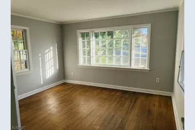367 Summit Rd, Mountainside, NJ 07092 - Photo 8