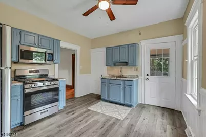 370 Sicomac Ave, Wyckoff Township, NJ 07481 - Photo 6