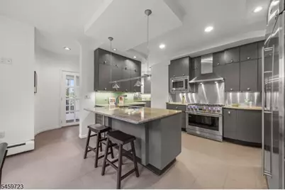 303 Upper Mountain Ave, Montclair, NJ 07043 - Photo 12
