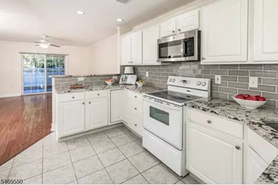 272 Colt St, Hopewell Township, NJ 08534 - Photo 4