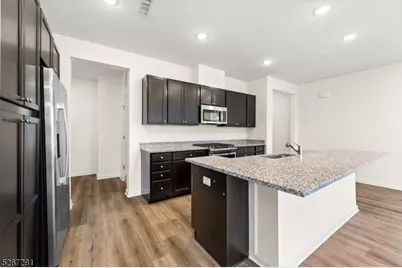86 Depot Way, Dunellen, NJ 08812 - Photo 10
