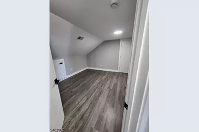 93 Hughes St #5, Maplewood, NJ 07040 - Photo 8