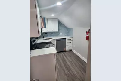 93 Hughes St #5, Maplewood, NJ 07040 - Photo 6