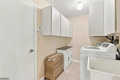 2A John Adams Ct, Monroe Township, NJ 08831 - Photo 36