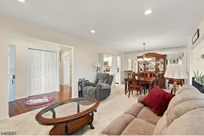 2A John Adams Ct, Monroe Township, NJ 08831 - Photo 12