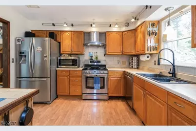 758 W Shore Trl, Byram Township, NJ 07871 - Photo 2