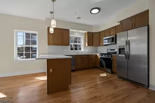 348 N 7th St, Newark, NJ 07107 - Photo 10