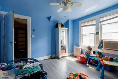 427 Robins St, Roselle, NJ 07203 - Photo 14