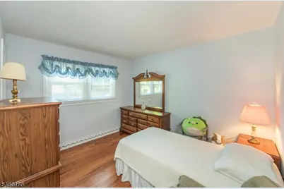 912 Colfax Ave, Pompton Lakes, NJ 07442 - Photo 16