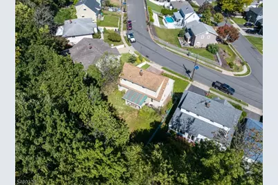 31 Dewey Avenue, Clifton, NJ 07013 - Photo 8