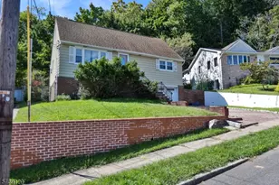 31 Dewey Ave, Clifton, NJ 07013 - Photo 1