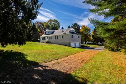 88 Old Farmers Rd, Washington Township, NJ 07853 - Photo 44