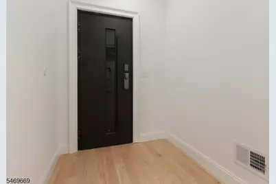 17 Blake Dr, Clark Township, NJ 07066 - Photo 20