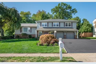 34 Reston Rd, Wayne, NJ 07470 - Photo 2
