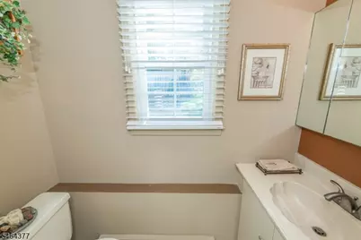 34 Reston Rd, Wayne, NJ 07470 - Photo 22