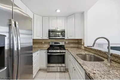 261 Riverwalk Way, Clifton, NJ 07014 - Photo 10