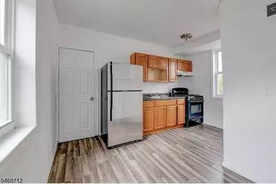 439 S 18th St, Newark, NJ 07103 - Photo 14