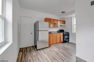 439 S 18th St, Newark, NJ 07103 - Photo 14