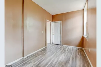 439 S 18th St, Newark, NJ 07103 - Photo 8