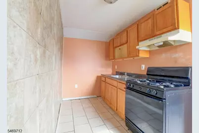 439 S 18th St, Newark, NJ 07103 - Photo 22