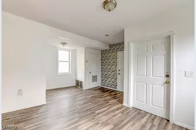 439 S 18th St, Newark, NJ 07103 - Photo 12