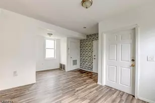 439 S 18th St, Newark, NJ 07103 - Photo 12