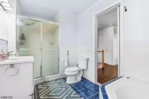 58 Hilltop Terrace, Bloomingdale, NJ 07403 - Photo 12
