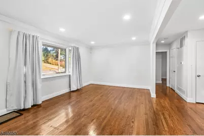 58 Hilltop Ter, Bloomingdale, NJ 07403 - Photo 6