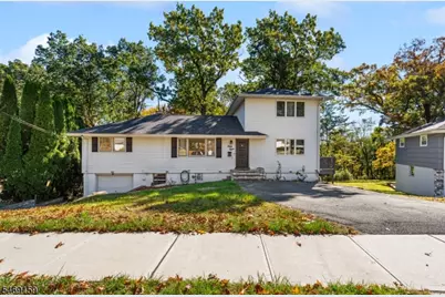 58 Hilltop Ter, Bloomingdale, NJ 07403 - Photo 1
