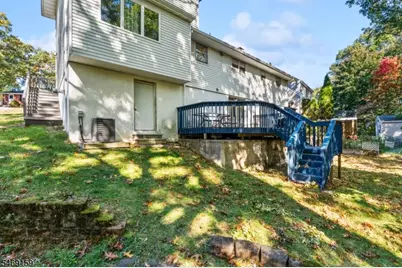 58 Hilltop Ter, Bloomingdale, NJ 07403 - Photo 28