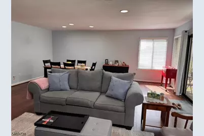 71 Park Gate Dr, Edison, NJ 08820 - Photo 4
