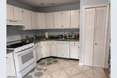 71 Park Gate Dr, Edison, NJ 08820 - Photo 6