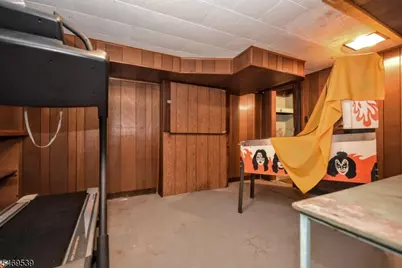 44 Ekings Ave, Hawthorne, NJ 07506 - Photo 26