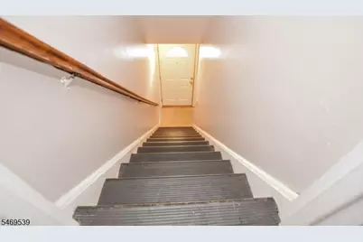 44 Ekings Ave, Hawthorne, NJ 07506 - Photo 16