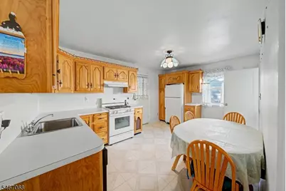 56 Trudy Dr, Lodi, NJ 07644 - Photo 10