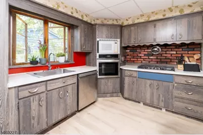 30 Henderson St, Oxford Township, NJ 07863 - Photo 6
