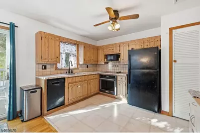 510 Dinah Rd, Roxbury Township, NJ 07850 - Photo 8