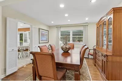 1 Fredon Dr, Livingston, NJ 07039 - Photo 4