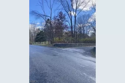 6 Myrtle Dr, Montague, NJ 07827 - Photo 2