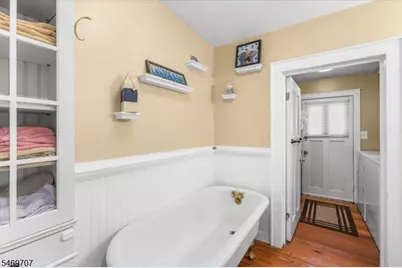 32 Lakeside Dr E, Liberty Township, NJ 07823 - Photo 24